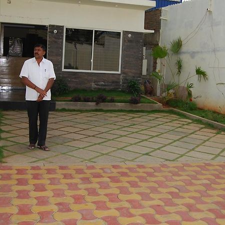 Pratham Residency Hotel Mysore Exterior photo