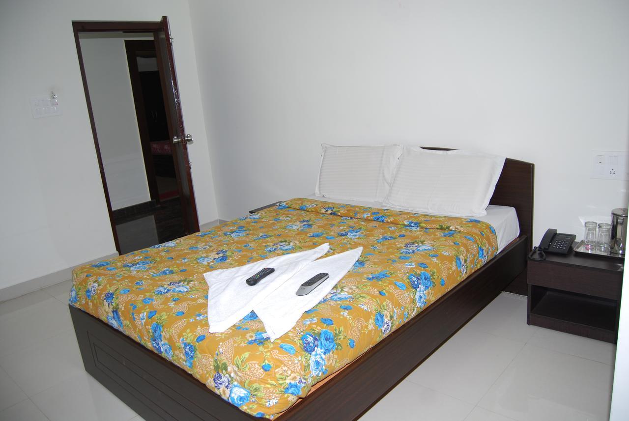 Pratham Residency Hotel Mysore Exterior photo